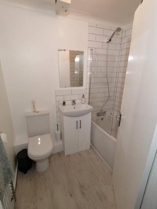 Entire Cosy Bungalow Close To Beach Хечем Экстерьер фото